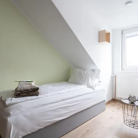 Apartment Spacious 7-person Leoben - Ideal For Workers, Groups & Family *