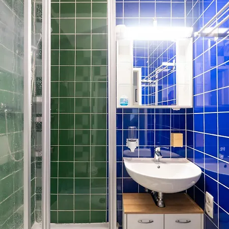 Spacious 7-person - Ideal For Workers, Groups & Family Daire Leoben (Styria)