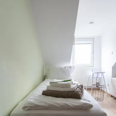 Lejlighed Spacious 7-person - Ideal For Workers, Groups & Family