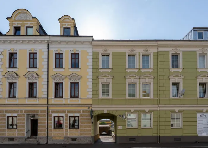 Spacious 7-person - Ideal For Workers, Groups & Family * 莱奥本