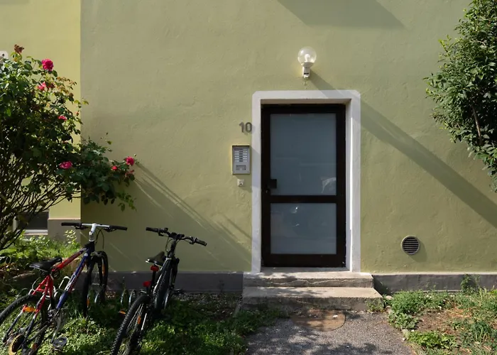 Spacious 7-person - Ideal For Workers, Groups & Family