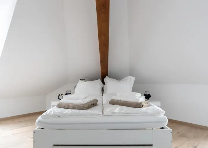 Spacious 7-person - Ideal For Workers, Groups & Family דירה לאובן