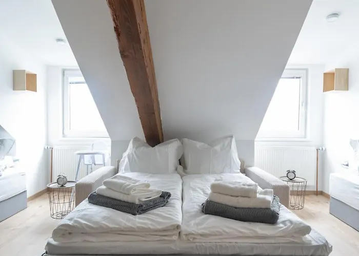 דירה Spacious 7-person - Ideal For Workers, Groups & Family