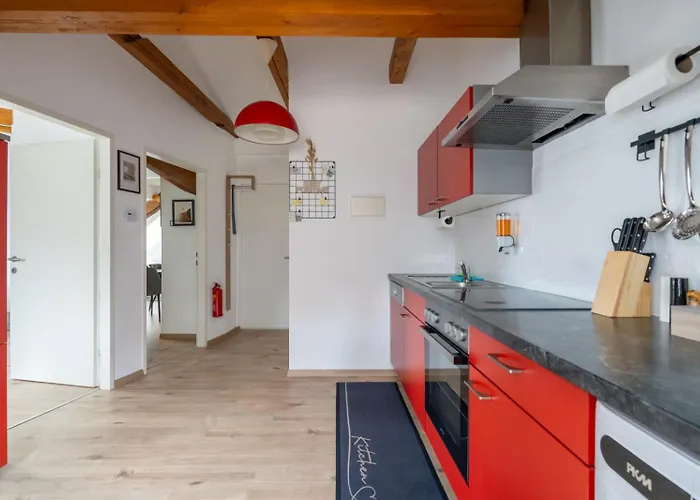 Spacious 7-person - Ideal For Workers, Groups & Family דירה